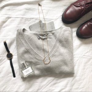 Everlane • The Cotton Long-Sleeve V-Neck Crop